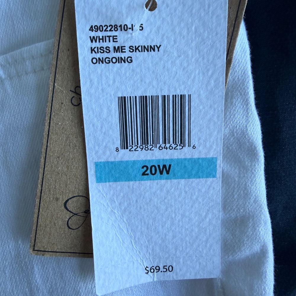 NWT Jessica Simpson Plus Size Super Skinny White Jeans 20W Flawless Flex Stretch - Picture 8 of 14